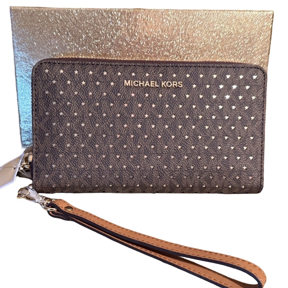 Michael Kors NWT Brown Perforated Gold Stars Multi-Function Wristlet (P218) - Picture 10 of 10